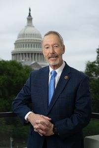 Official portrait of Stephen F. Lynch