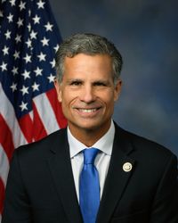 Official portrait of Daniel Meuser