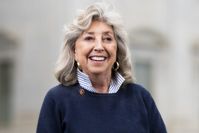 Official portrait of Dina Titus
